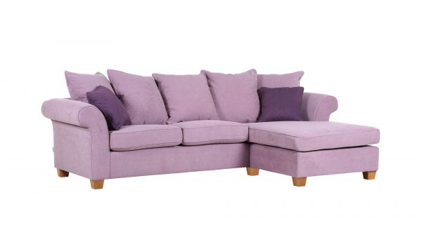 Ecksofa, ein Polstermöbel mit harmonischer Farbgebung