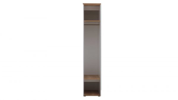Das PAIDI Babyzimmerprogramm Oscar - Garderobe ist ein hoher, schmaler Kleiderschrank mit Holzdekor, oberen und unteren Einlegeböden, einer mittleren Kleiderstange und hellen Seitenwänden.
