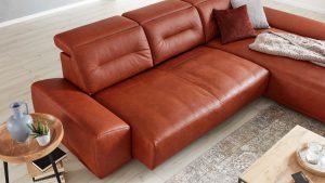 Interliving Sofa Serie 4000 - motorischer Sitzauszug