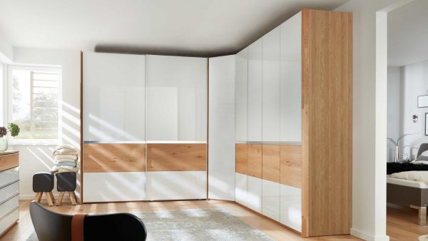 Interliving Schlafzimmer Serie 1202 - Eckschrankkombination