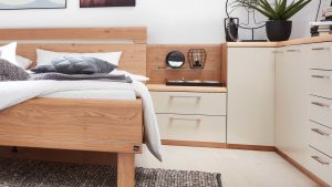 Interliving Schlafzimmer Serie 1013 - Nachtkommode 32003