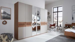 Interliving Schlafzimmer Serie 1022 - Kleiderschrank 6063