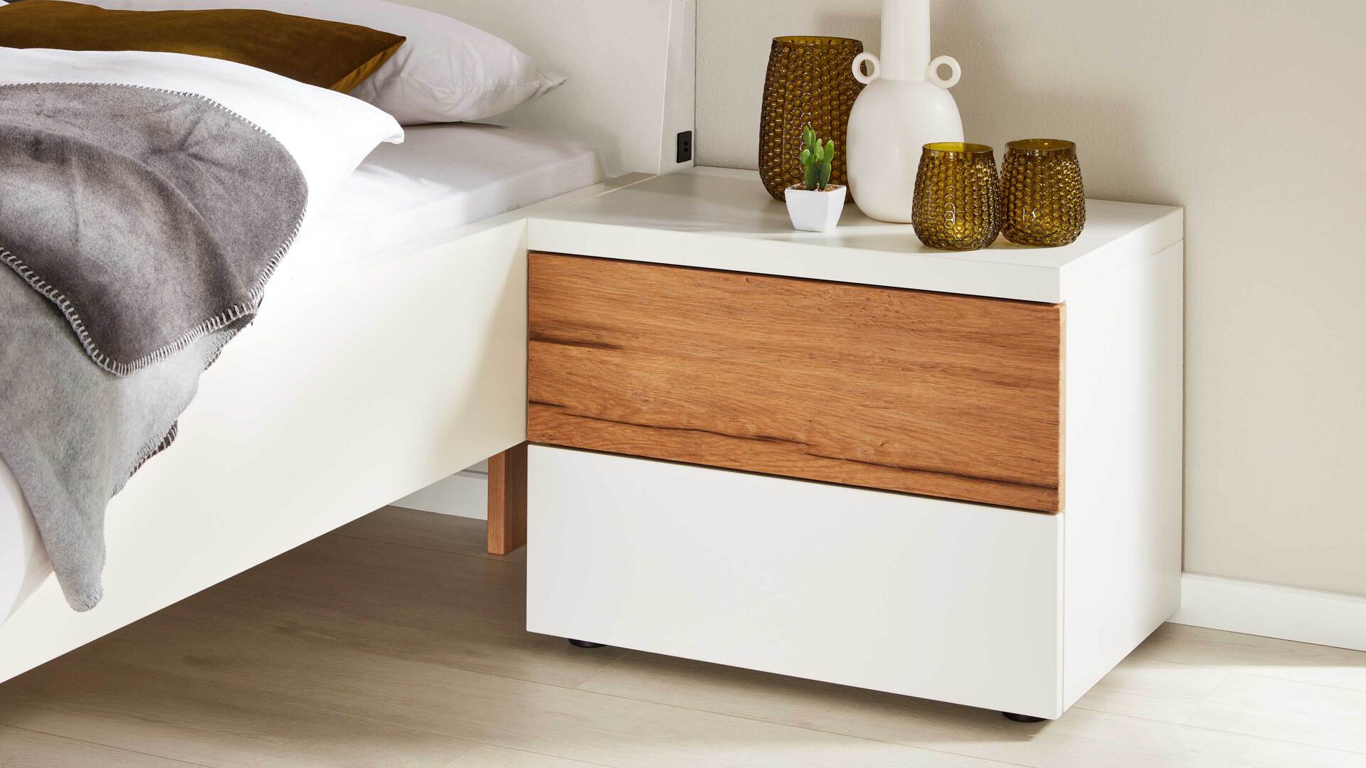 Interliving Schlafzimmer Serie 1025 - Nachtkommode 531029