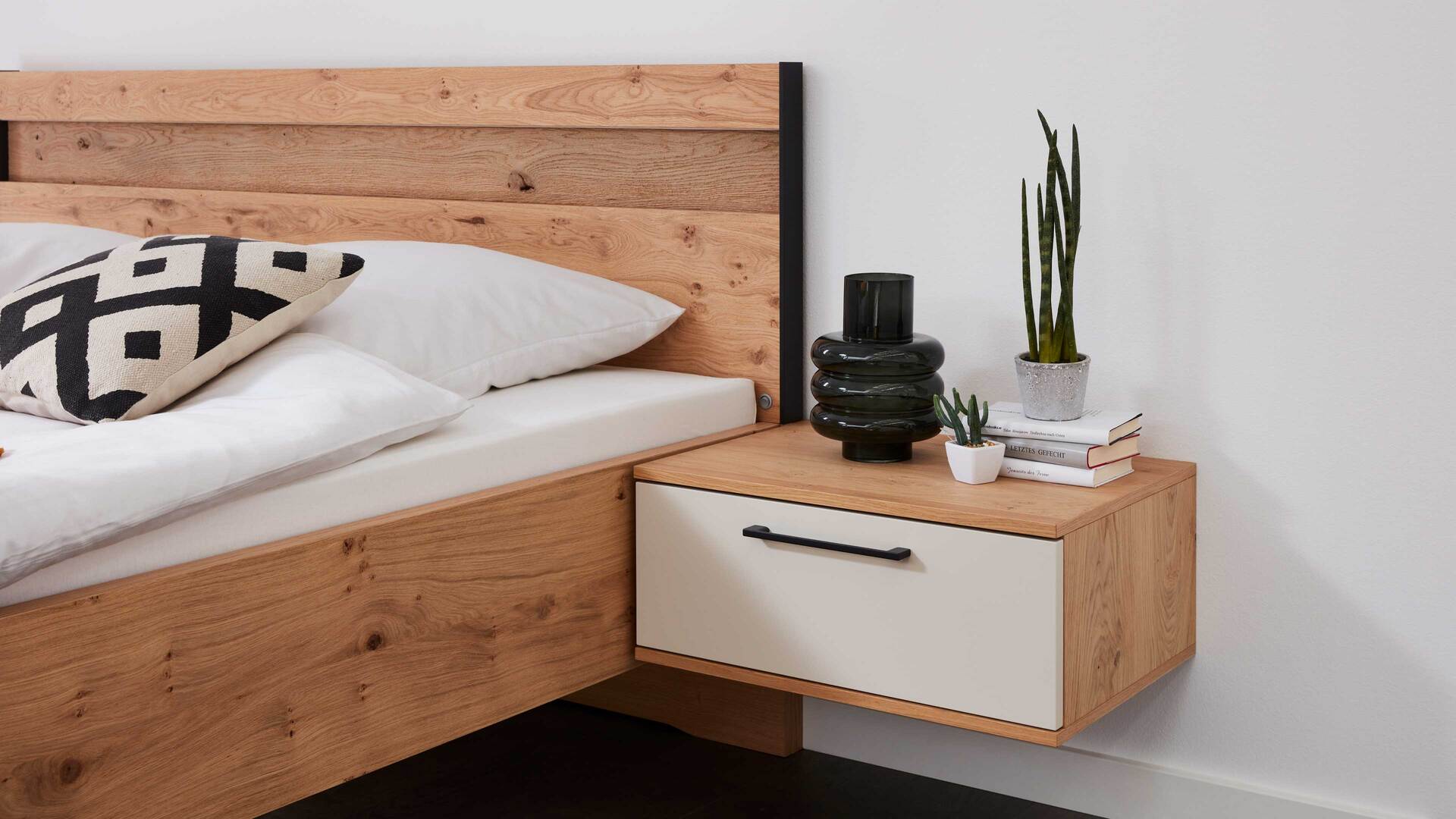 Interliving Schlafzimmer Serie 1024 - Nachtkonsole 31001