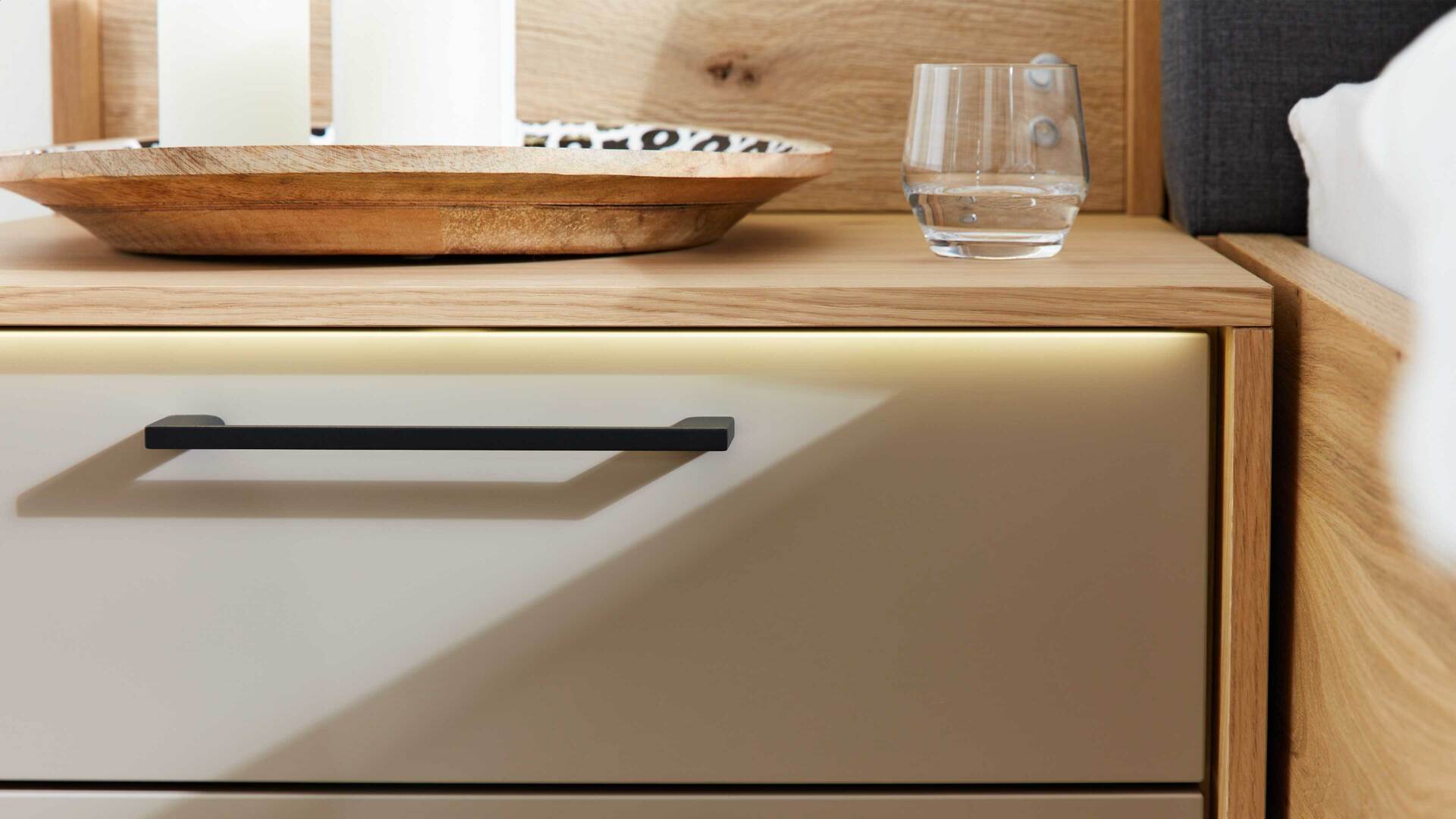 Interliving Schlafzimmer Serie 1023 - Vorderkantenbeleuchtung 80073