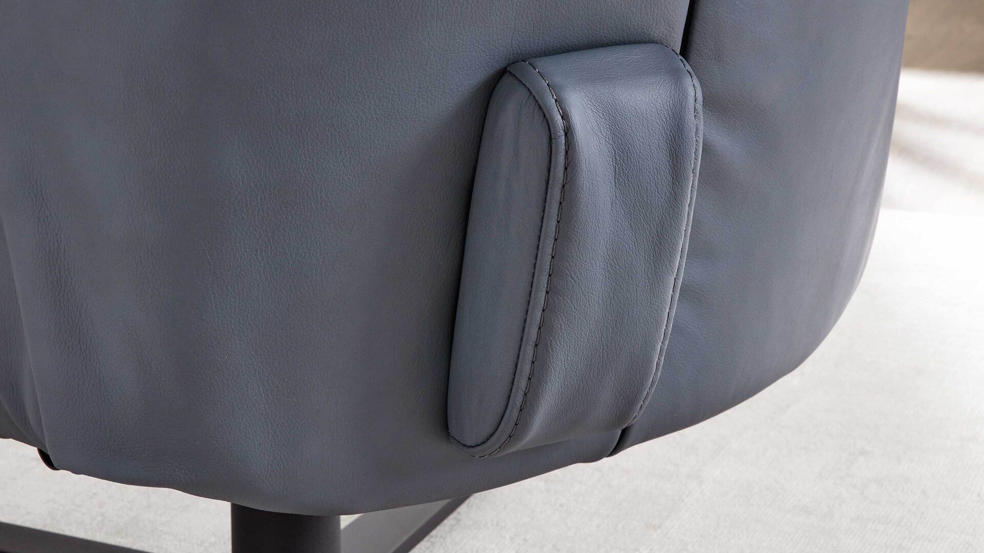 Interliving Sessel Serie 4561 - Akku-Überzug