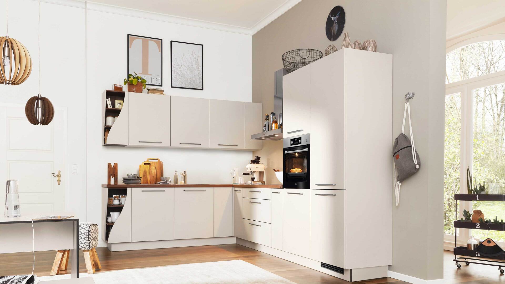 Interliving Küche Serie 3005 mit privileg Einbaugeräten