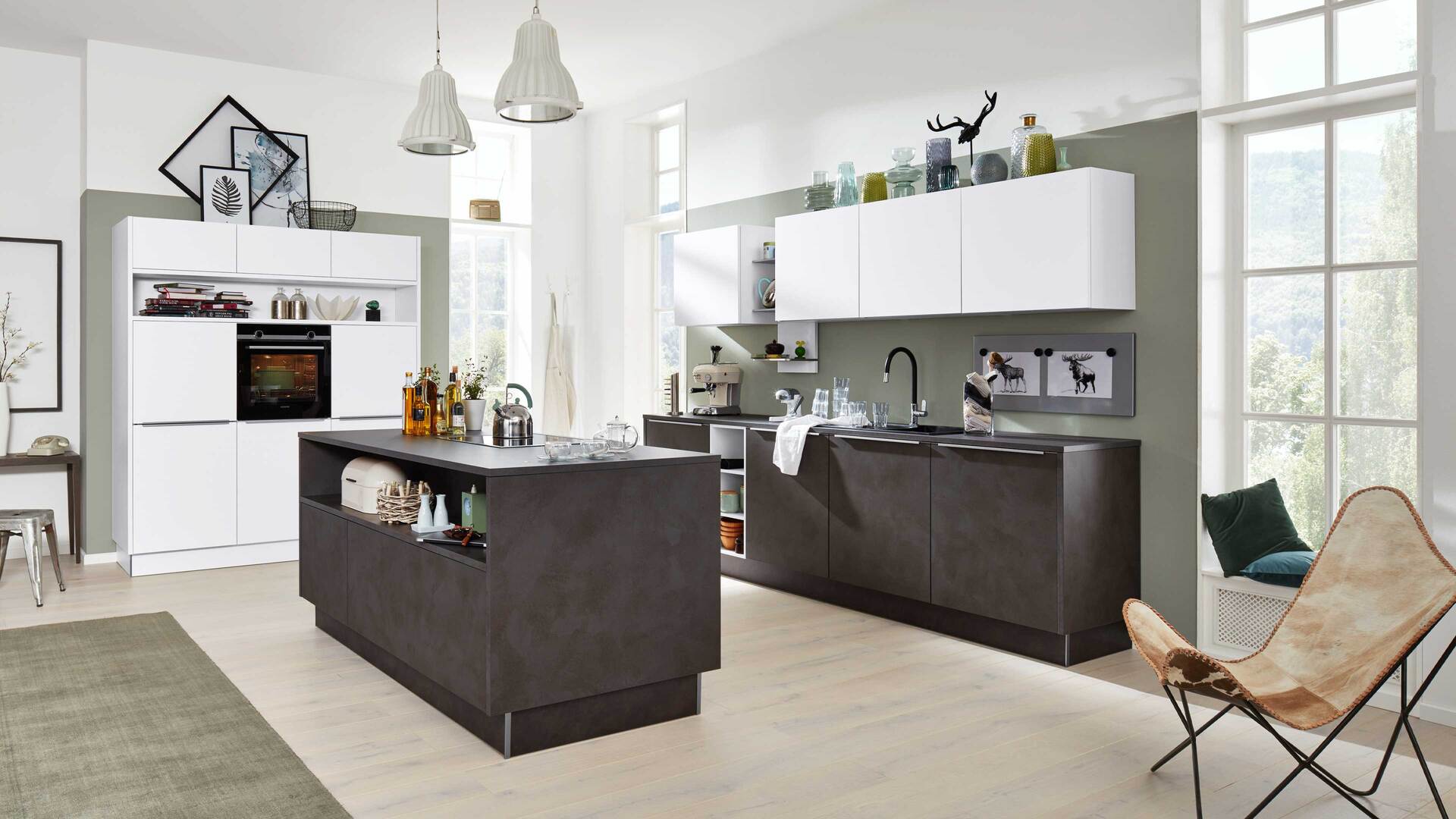 Interliving Küche Serie 3011 mit SIEMENS Einbaugeräten