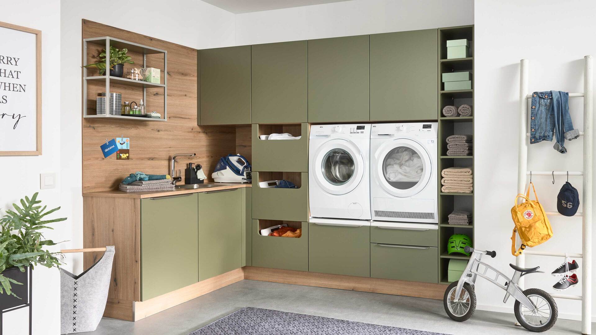 Interliving Küche Serie 3074 - Hauswirtschaftsraumlösung