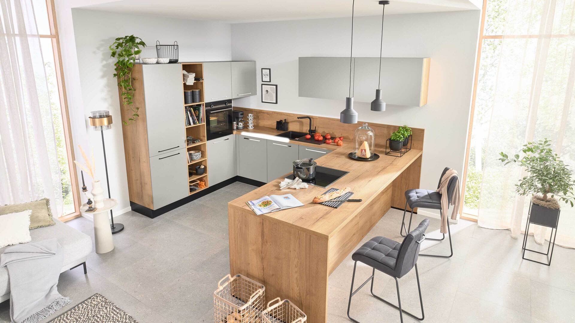 Interliving Küche Serie 3086 mit SIEMENS-Einbaugeräten