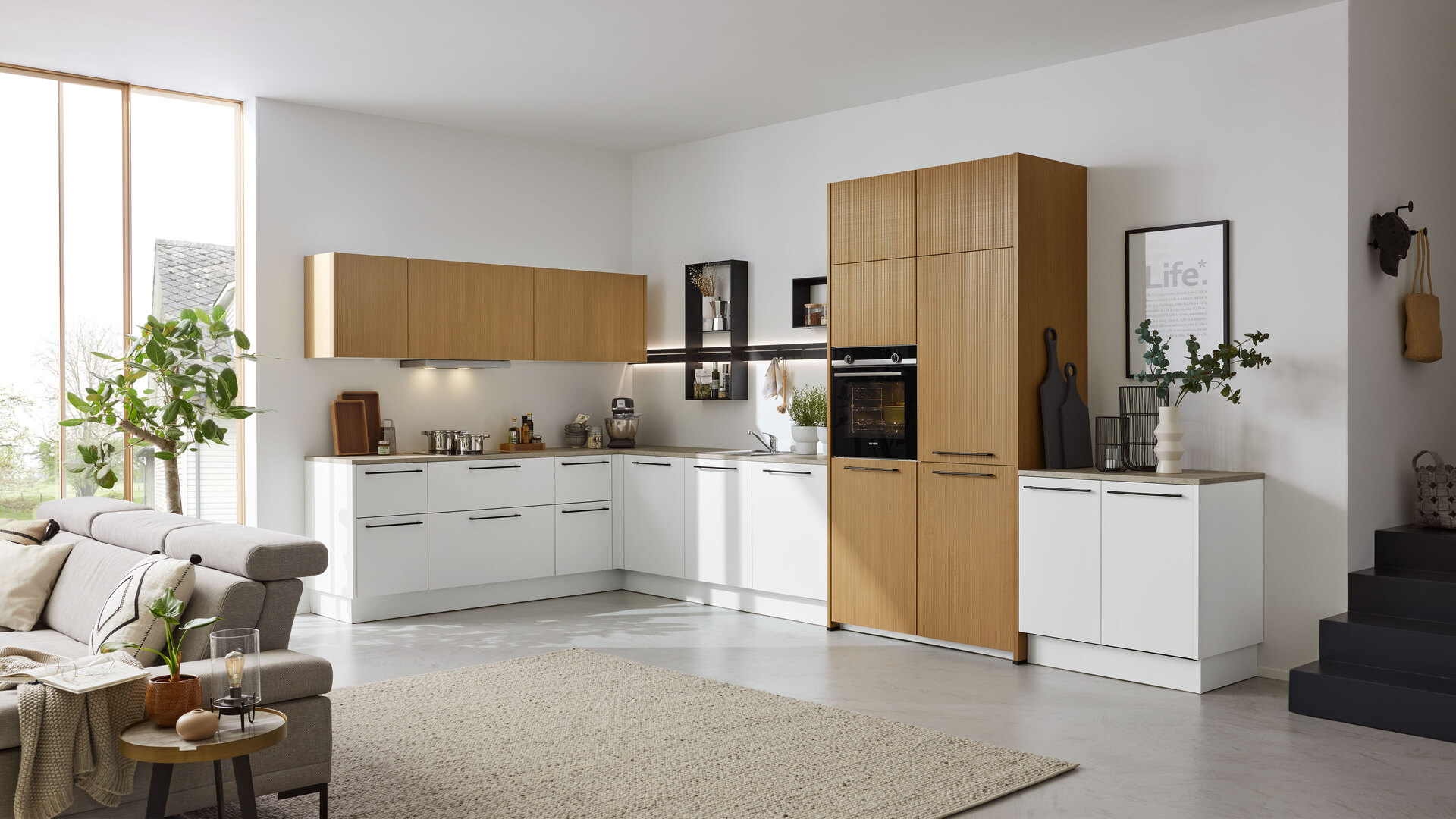 Interliving Küche Serie 3081 mit SIEMENS Einbaugeräten