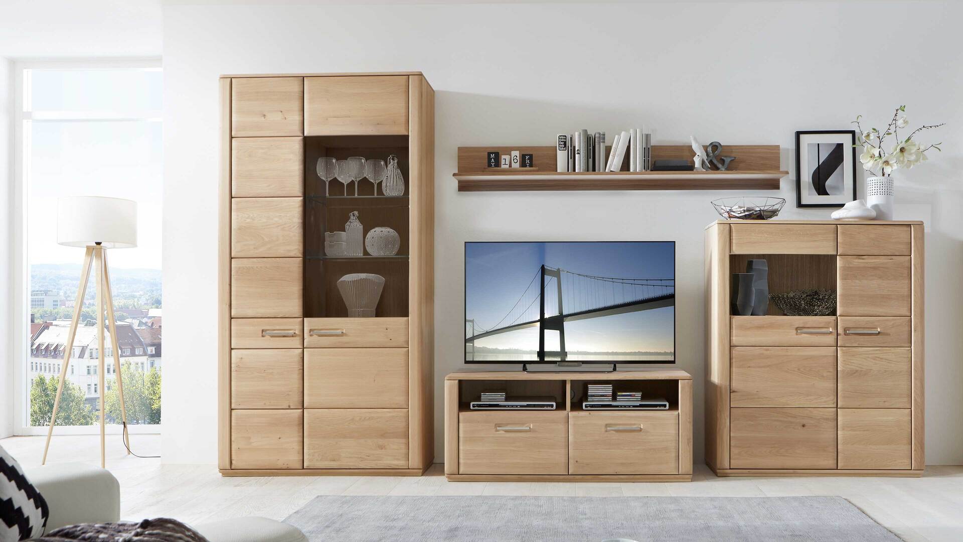 Wohnprogramm Sena - Wohnwand mit Vitrine und TV-Schrank