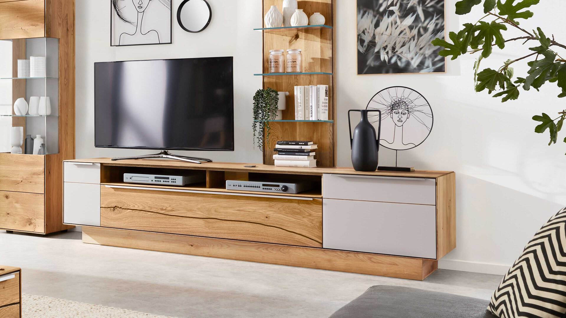 Interliving Wohnzimmer Serie 2020 - Lowboard 151607