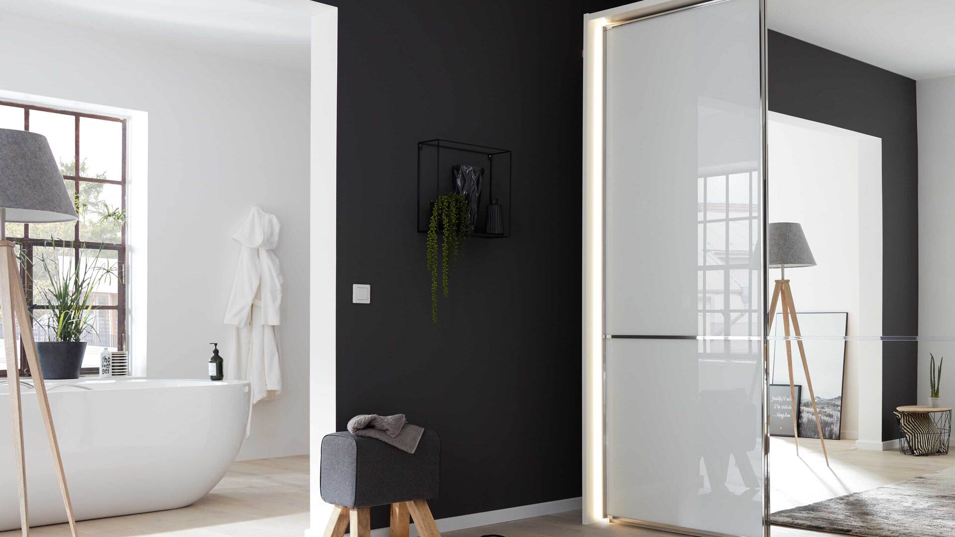 Interliving Kleiderschrank Serie 1205 - Stollenbeleuchtung 100