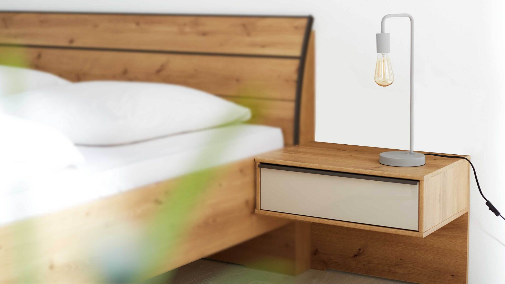 Interliving Kleiderschrank Serie 1205 - Nachtkonsole 526